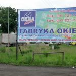 Banery przy autostradzie