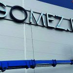 Montaż liter 3d z Podnośnika Poznań