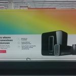 Ekspozytor oklejony folią wylewaną