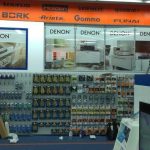 Oklejenie witryn w markecie Poznań