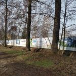 Reklama dla dewelopera na ogrodzenie