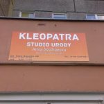 Tablica na elewację - szyld dla salonu kosmetycznego