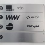 Tabliczka przydrzwiowa szczotkowane aluminium