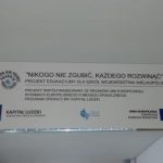 Tablica unijna PCV 5mm - ekonomiczne rozwiązanie do wnętrz budynków