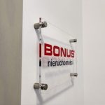 Tabliczka przydrzwiowa z plexi